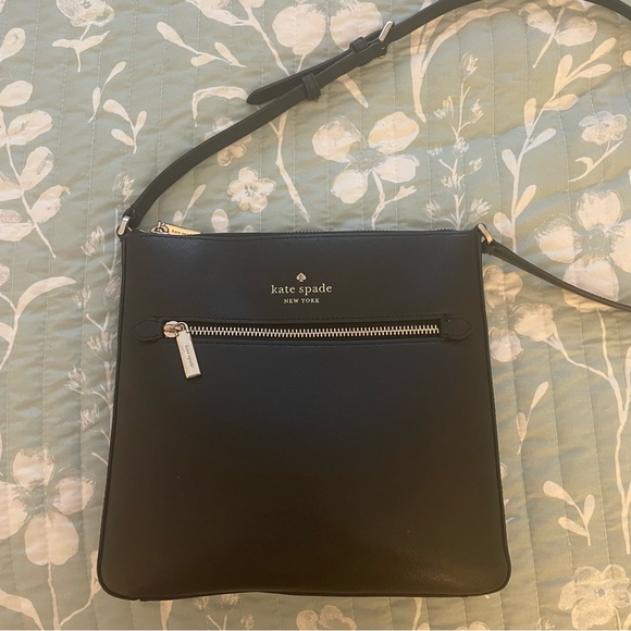 Kate Spade Sadie North South Large Crossbody - Picture 4 of 10